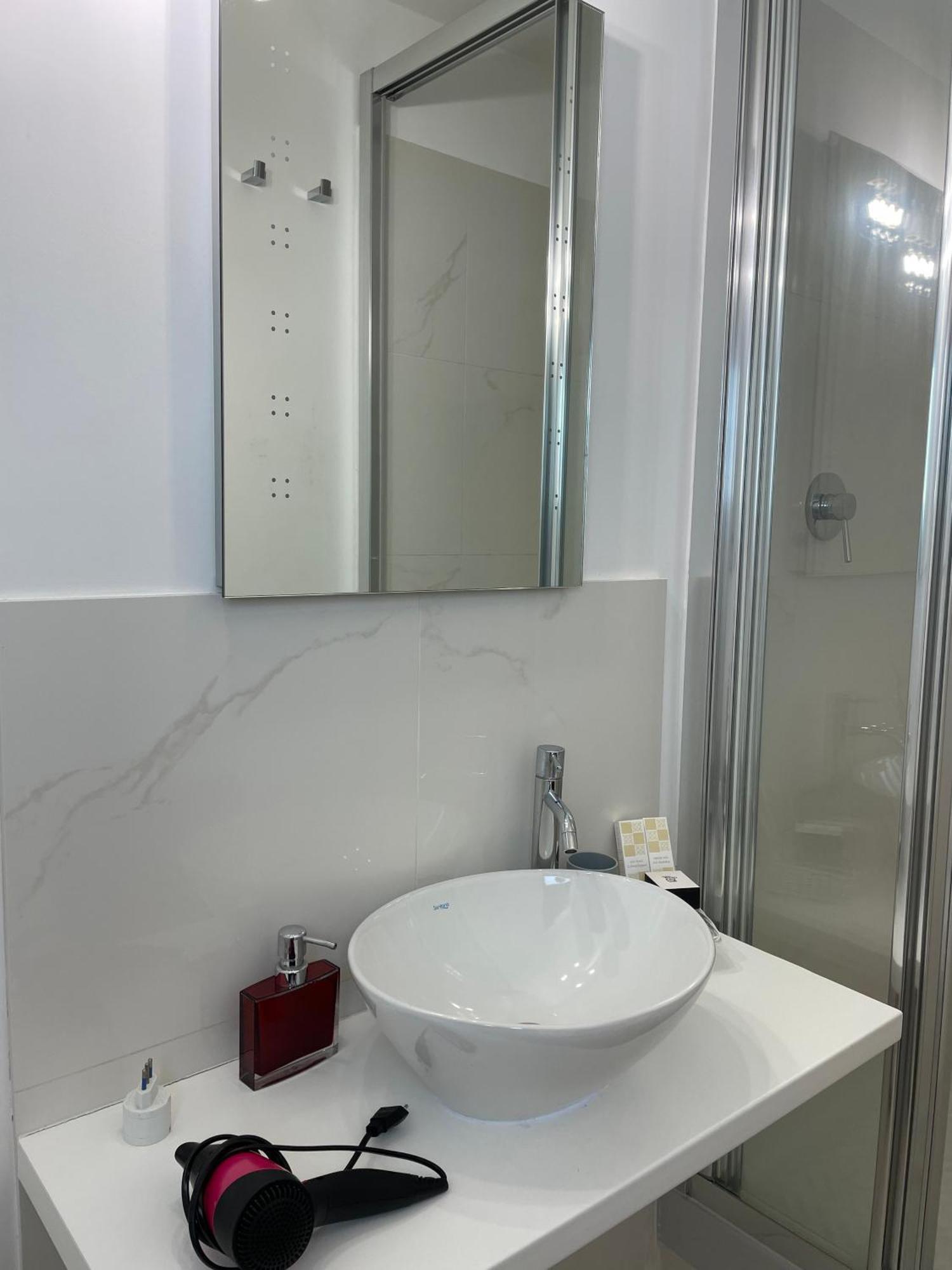 Seven Boutique Hotel Sestri Levante Ruang foto